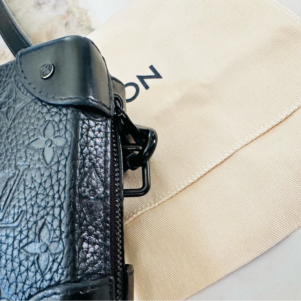 Louis Vuitton Soft Trunk Wallet/Crossbody - Picture 7 of 16